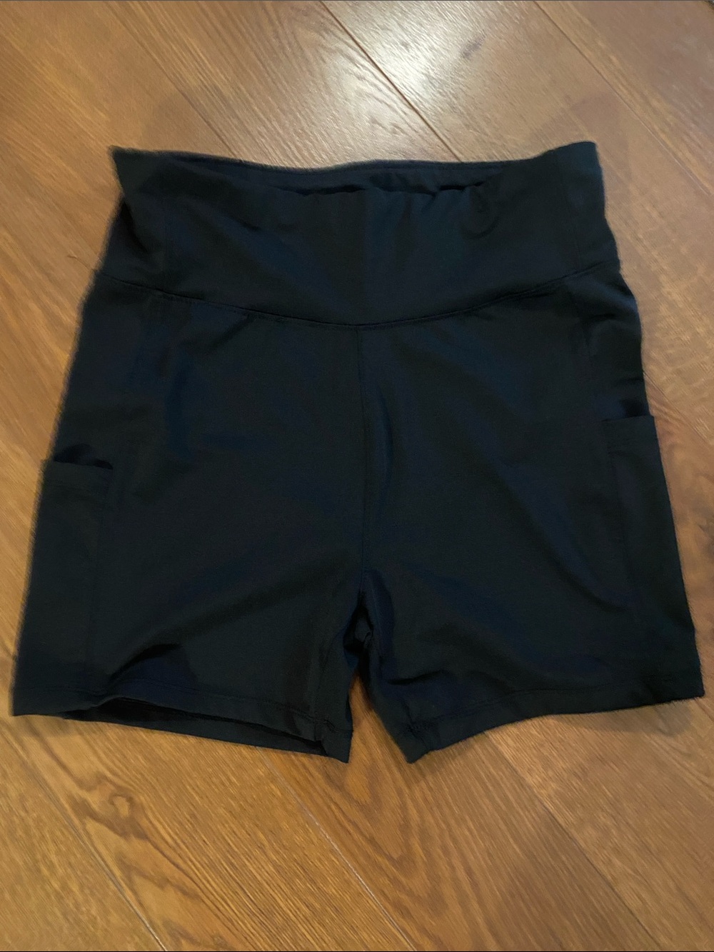 Series 8 Bike Shorts with pockets Size XL